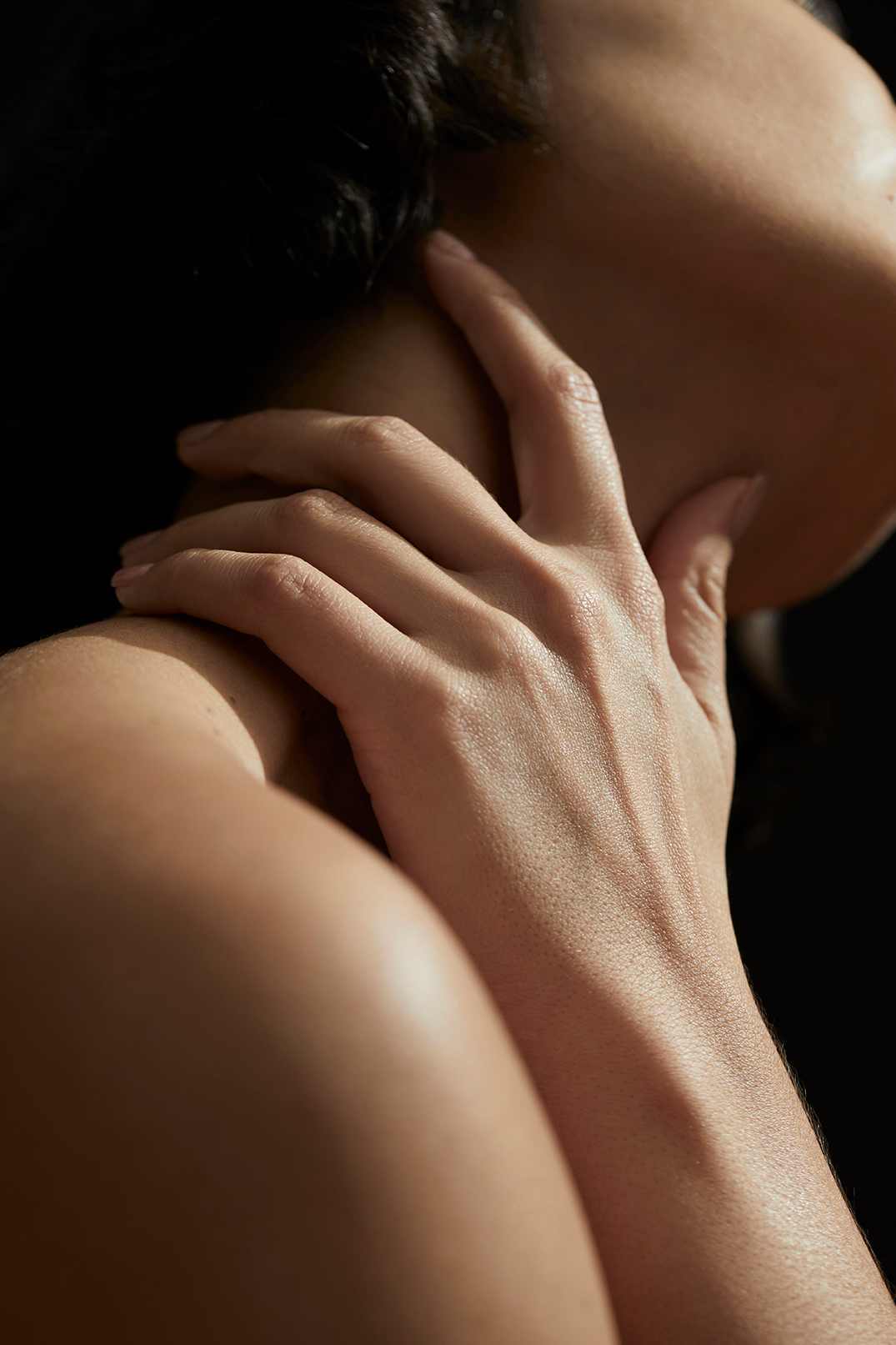 How Self-Massage Supports Circulation and Everyday Ease