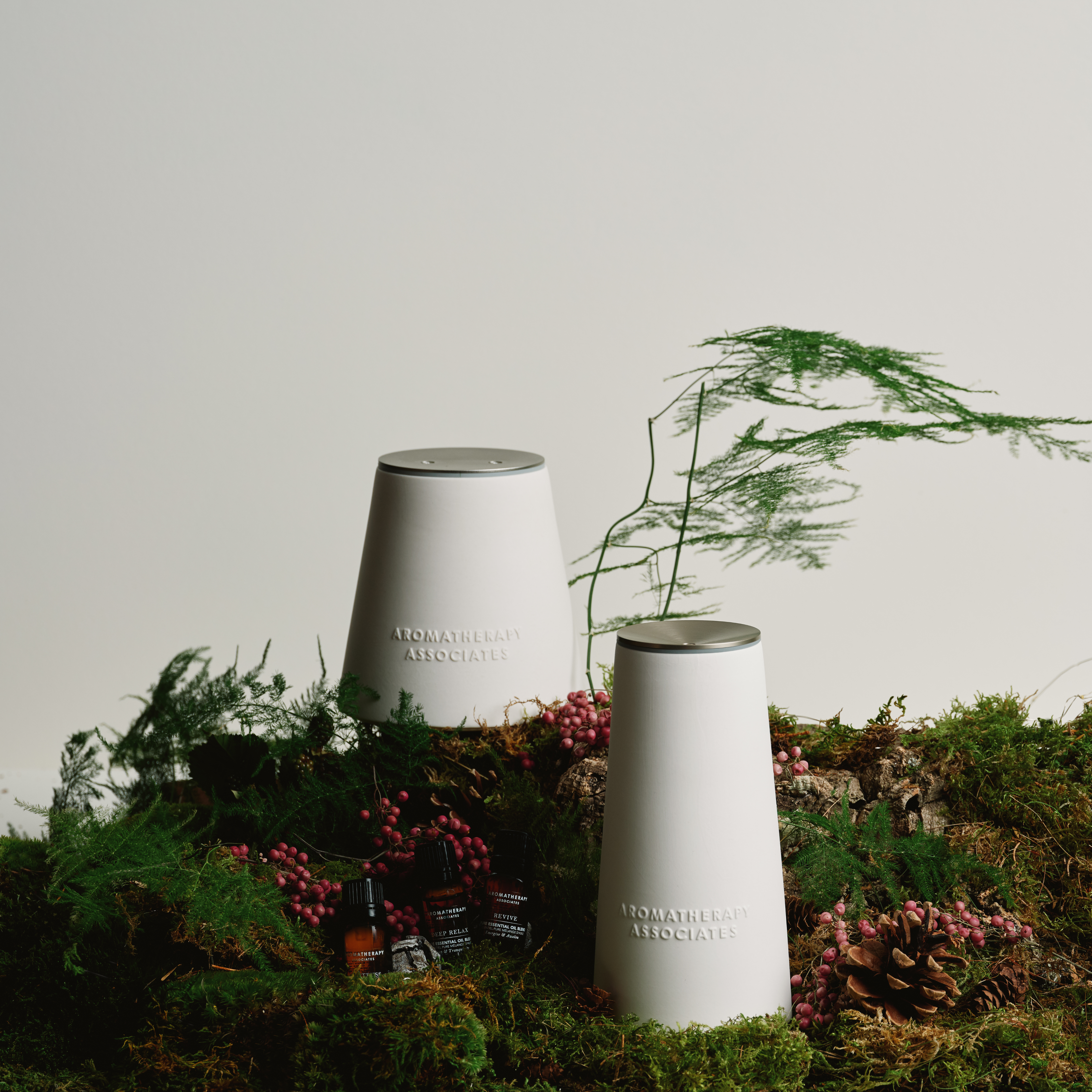 Atomiser Connect Smart Diffuser | Aromatherapy Associates Atomiser Connect Smart Diffuser | Aromatherapy Associates